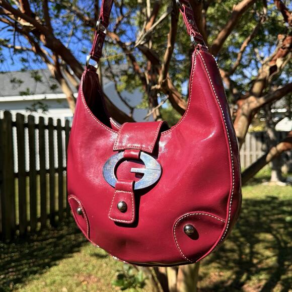 Vintage Red Guess Hobo Bag Chunky Hardware Patent Leather Rare Design - Picture 3 of 16